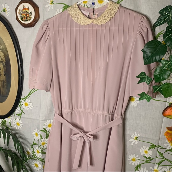 70s DVF pastel purple lace collar puff sleeve midi - Picture 5 of 10